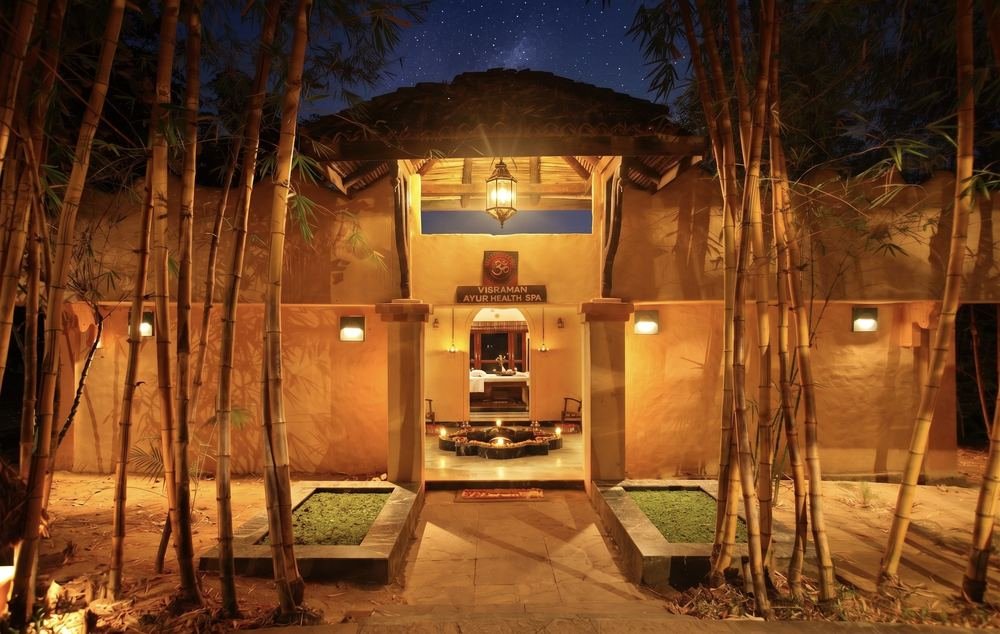 Bamboo-framed spa entry